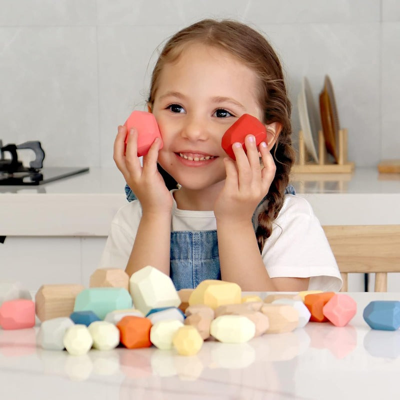 Montessori - uitgebalanceerde stapelstenen